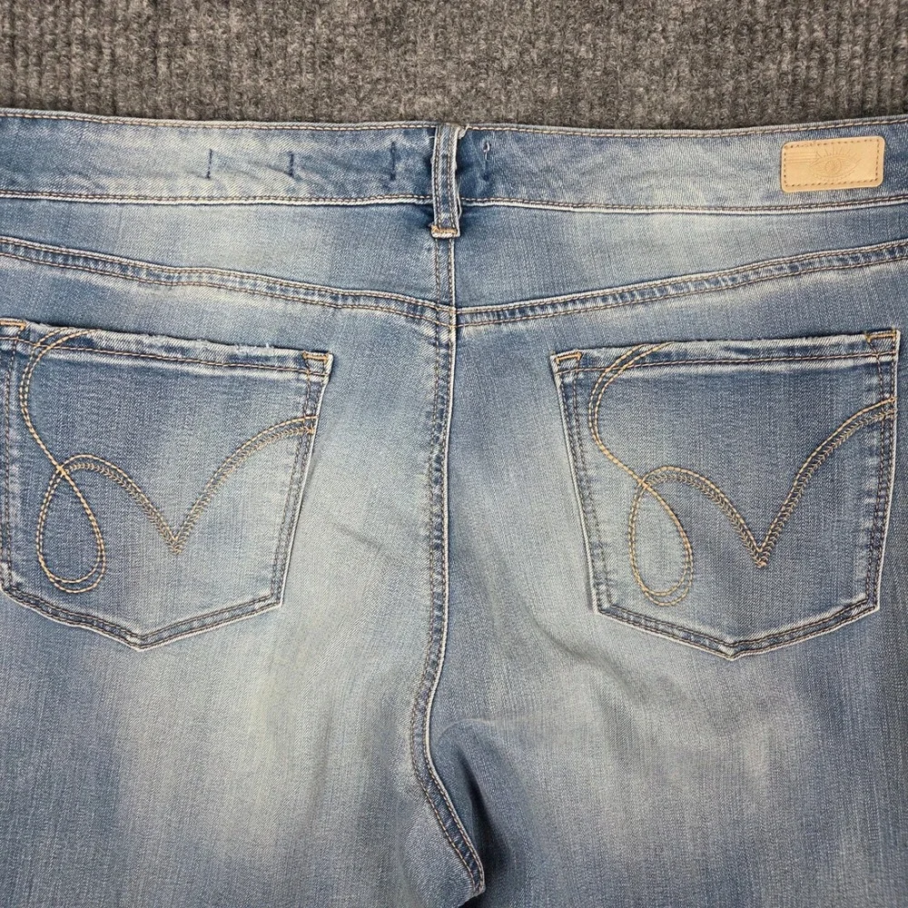 Sofia Jeans by Sofia Vergara Marisol Bootcut Light Wash Denim Size 18